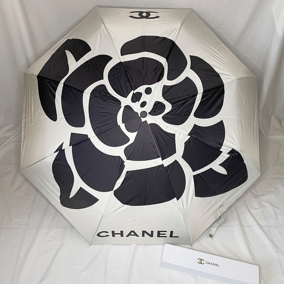 Camellia Umbrella Black & White NIB ☂️ - Picture 1 of 13